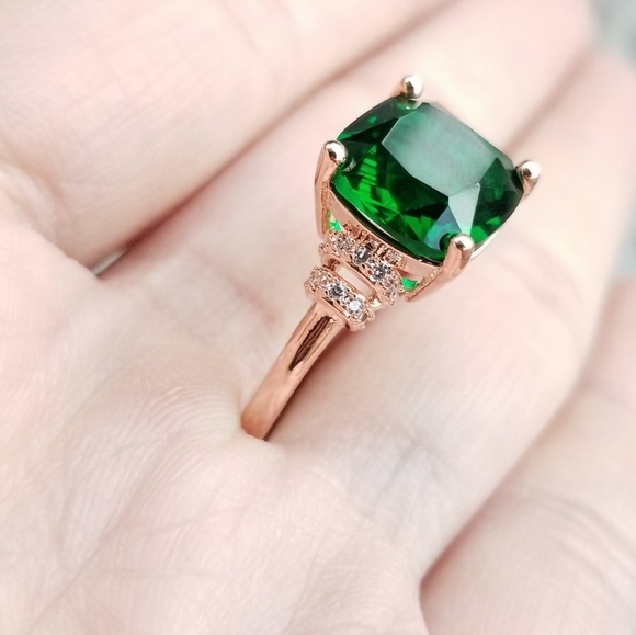 🔥LAST 1🔥NEW ROSE GOLD PLATED EMERALD RING - Picture 3 of 15